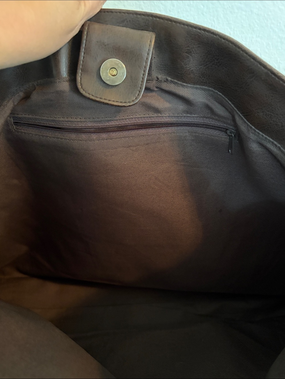 Woven Brown Tote with Tortoiseshell Top Handle - Picture 6 of 7